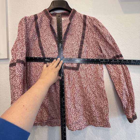 FAHERTY Aurora Leaf Print Peasant Boho LS Top in Mauve Leaf Batik Size M - Picture 5 of 7
